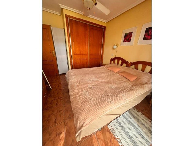2 sovrum Lägenhet till salu i Torrevieja - 140 000 € (Ref: 10148709)