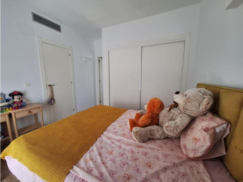 Chalet de 3 habitaciones en Aguas Nuevas en venta con piscina garaje - 423.000 € (Ref: 10148710)