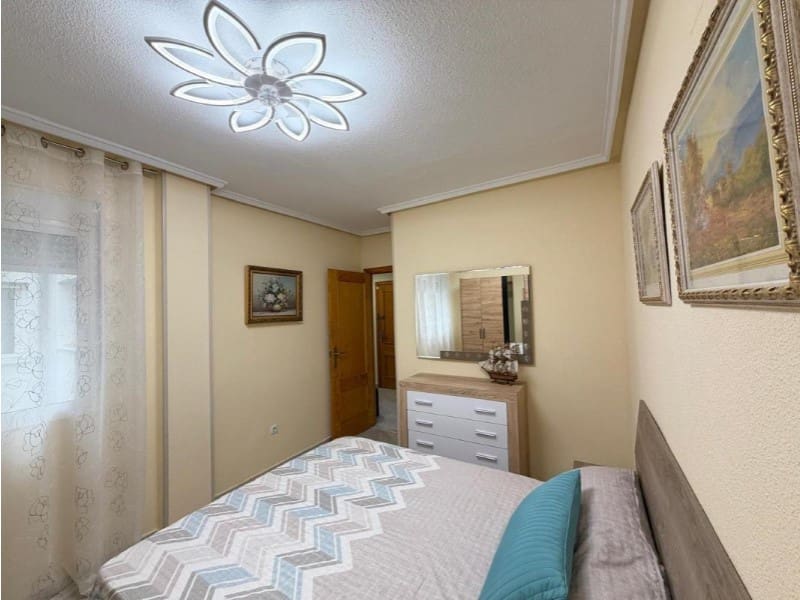3 makuuhuone Huoneisto myytävänä paikassa Torrevieja - 219 900 € (Ref: 10148713)