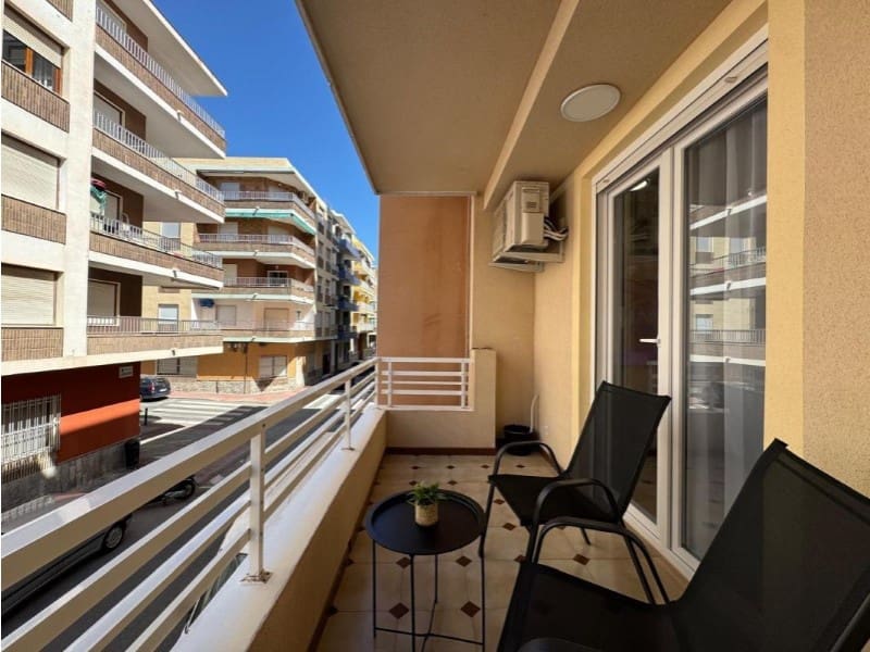 3 quarto Apartamento para venda em Torrevieja - 295 000 € (Ref: 10148720)