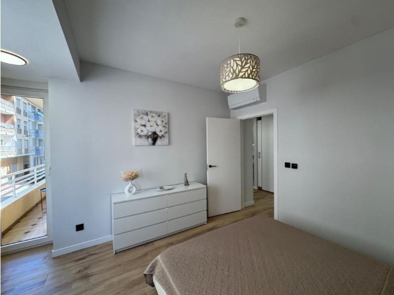 3 quarto Apartamento para venda em Torrevieja - 295 000 € (Ref: 10148720)