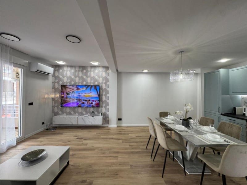 3 quarto Apartamento para venda em Torrevieja - 295 000 € (Ref: 10148720)