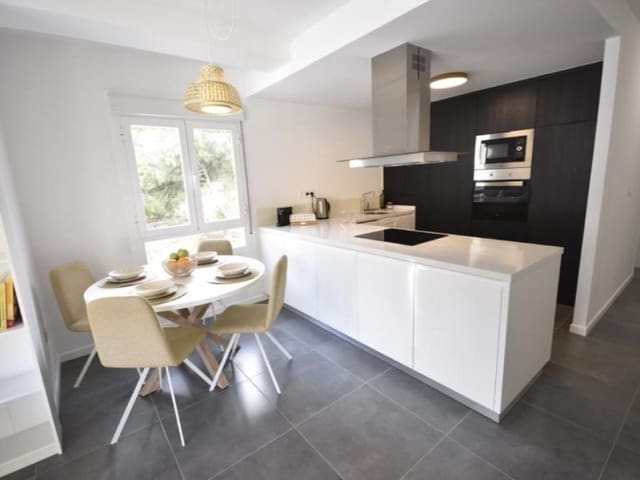 3 soveværelse Lejlighed til salg i Orihuela ciudad, Orihuela med swimmingpool - € 230.000 (Ref: 10148724)