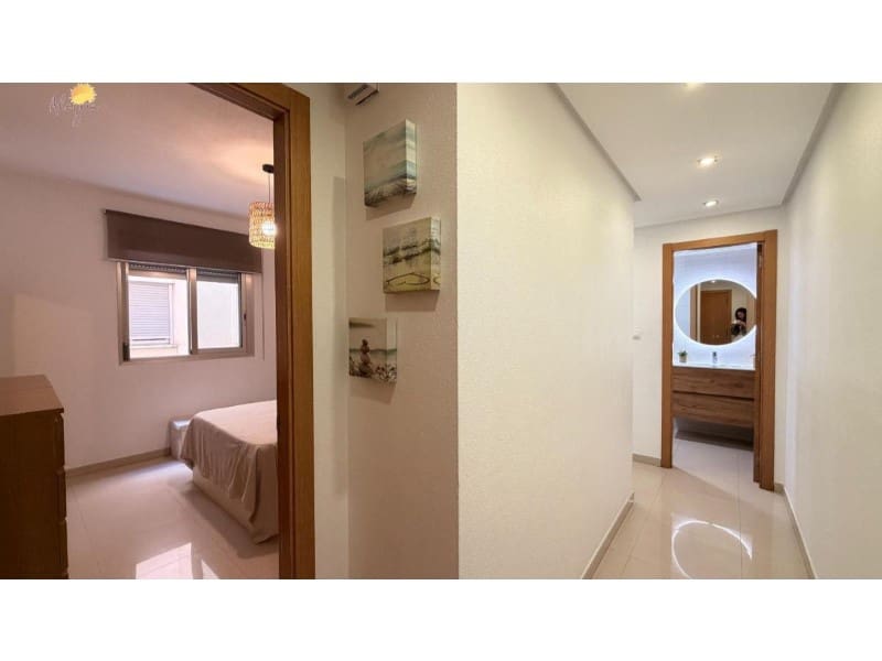 1 sypialnia Apartament na sprzedaż w Torrevieja - 169 000 € (Ref: 10148735)