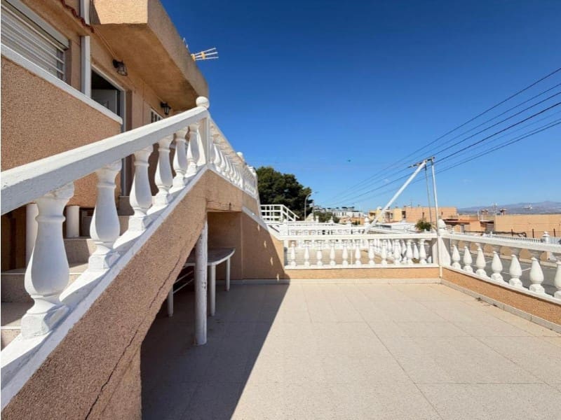 3 soveværelse Semi-Rækkehus til salg i Gran Alacant med garage - € 219.000 (Ref: 10148739)