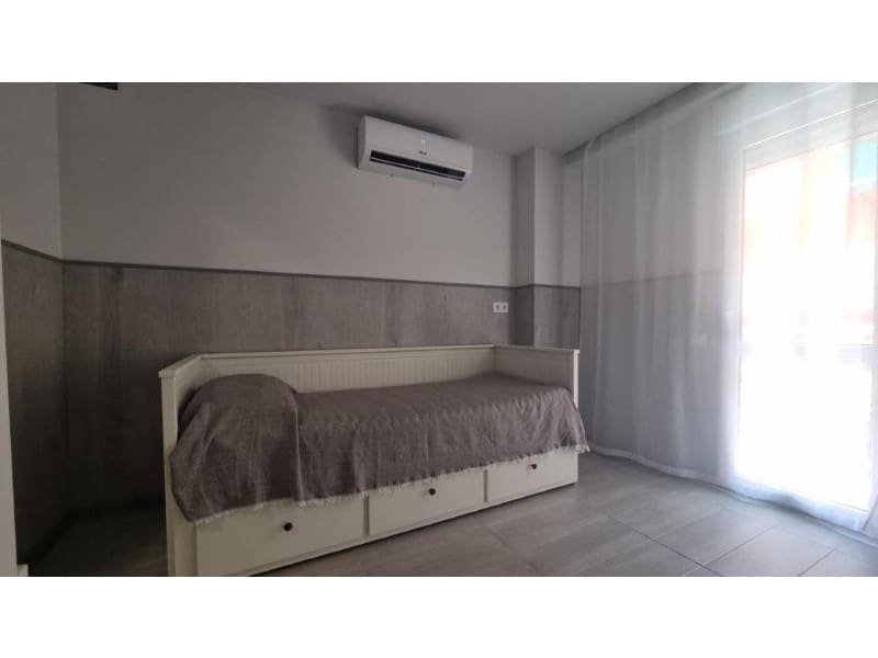 3 quarto Apartamento para venda em Torrevieja - 208 000 € (Ref: 10148747)
