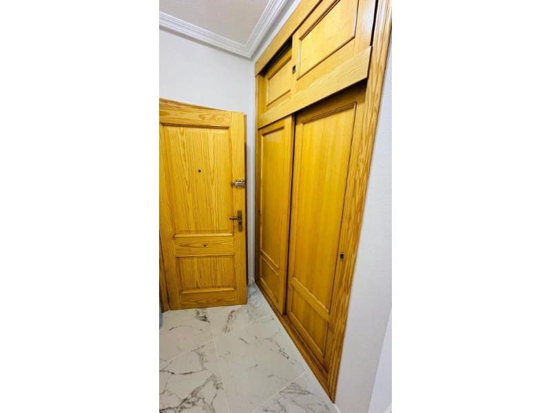 2 Zimmer Apartment zu verkaufen in Torrevieja - 147.000 € (Ref: 10148748)
