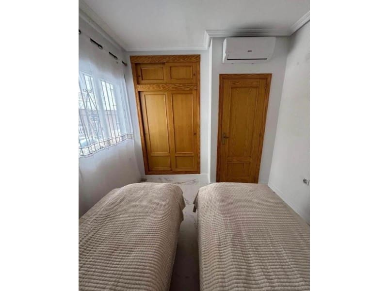 2 Zimmer Apartment zu verkaufen in Torrevieja - 147.000 € (Ref: 10148748)