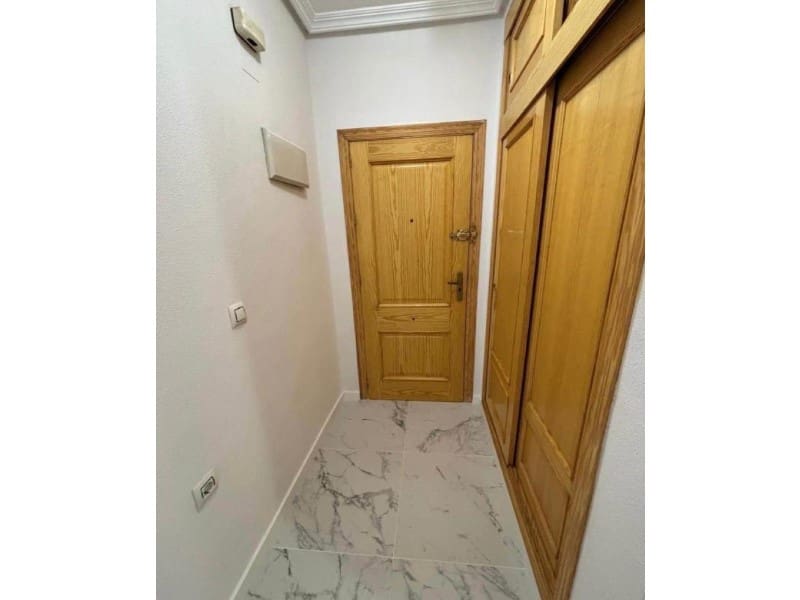 2 Zimmer Apartment zu verkaufen in Torrevieja - 147.000 € (Ref: 10148748)