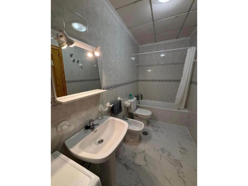 2 Zimmer Apartment zu verkaufen in Torrevieja - 147.000 € (Ref: 10148748)