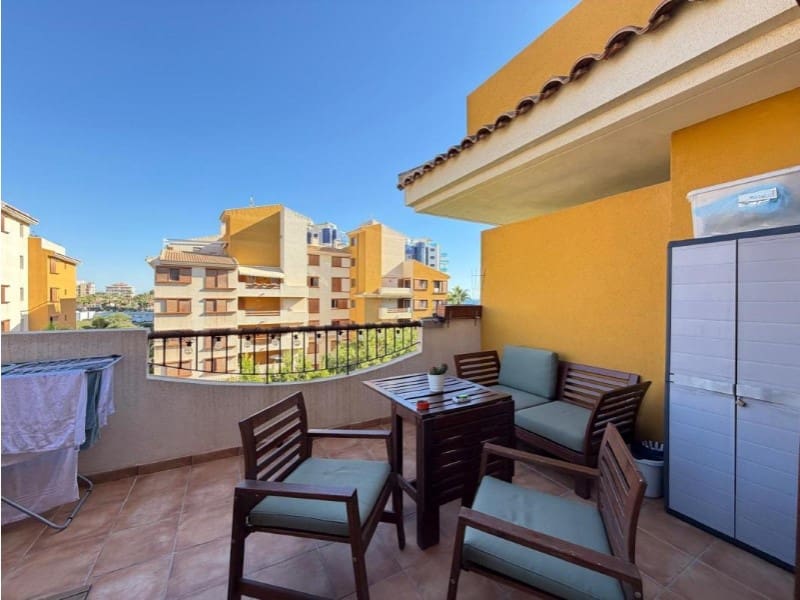 3 chambre Appartement à vendre à Punta Prima avec piscine garage - 365 000 € (Ref: 10148750)