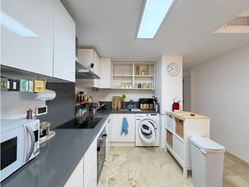 3 chambre Appartement à vendre à Punta Prima avec piscine garage - 365 000 € (Ref: 10148750)