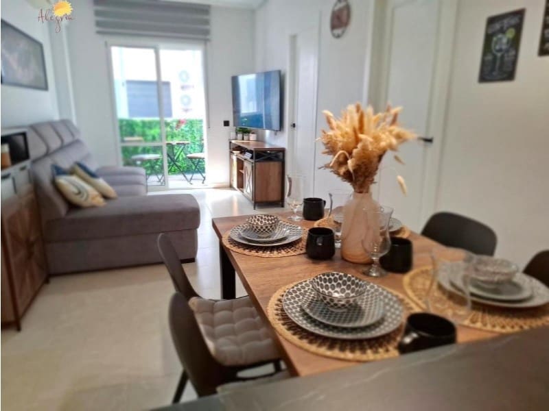 1 sovrum Lägenhet till salu i Torrevieja med pool garage - 177 950 € (Ref: 10148753)