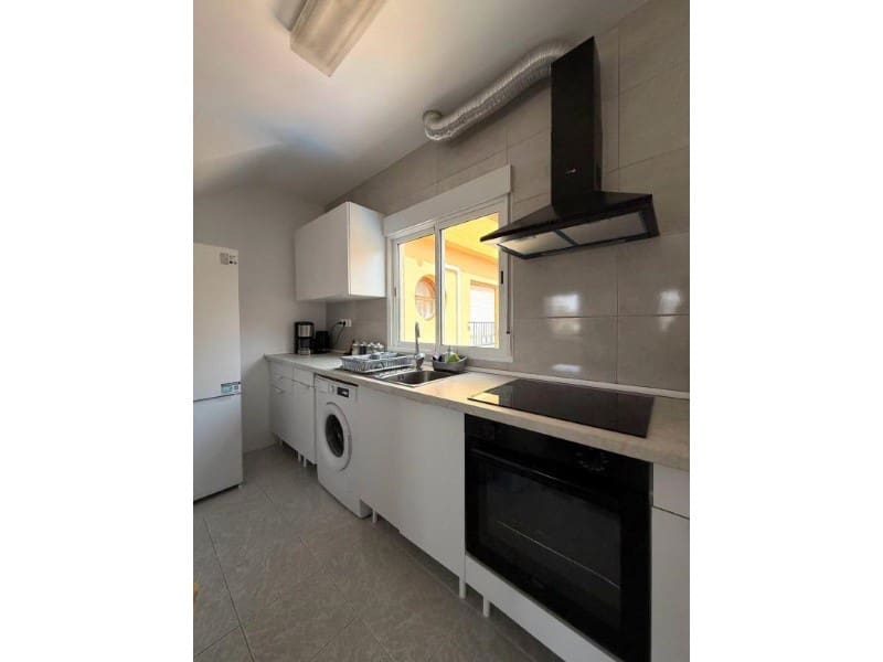 Leilighet til salgs i Torrevieja med svømmebasseng - € 159 900 (Ref: 10148755)