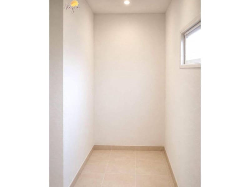 Business for sale in Orihuela - € 139,900 (Ref: 10148756)