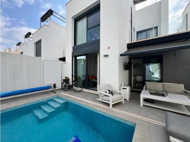 3 soveværelse Villa til salg i Orihuela ciudad, Orihuela med swimmingpool - € 395.000 (Ref: 10148760)