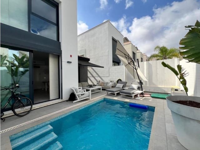 3 soveværelse Villa til salg i Orihuela ciudad, Orihuela med swimmingpool - € 395.000 (Ref: 10148760)