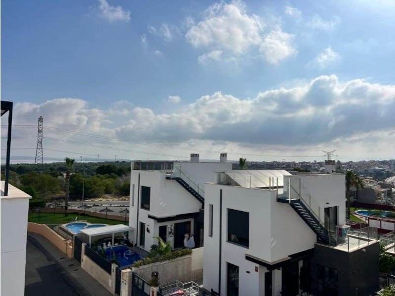 3 soveværelse Villa til salg i Orihuela med swimmingpool - € 395.000 (Ref: 10148760)