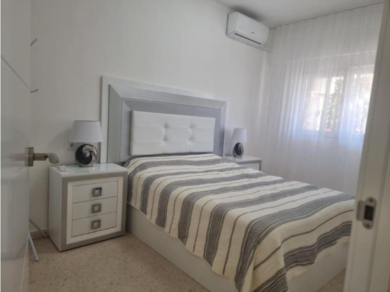 1 sypialnia Apartament na sprzedaż w Torrevieja - 168 000 € (Ref: 10155200)