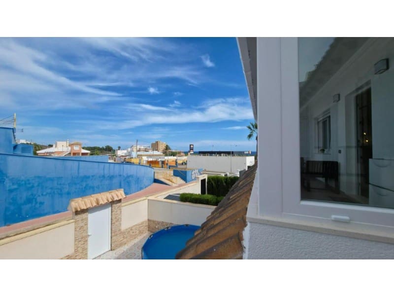 2 chambre Bungalow à vendre à Torrevieja avec piscine - 199 000 € (Ref: 10155202)