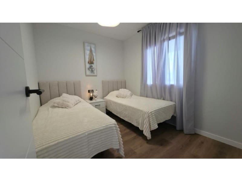 2 chambre Bungalow à vendre à Torrevieja avec piscine - 199 000 € (Ref: 10155202)
