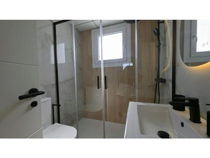 2 chambre Bungalow à vendre à Torrevieja avec piscine - 199 000 € (Ref: 10155202)