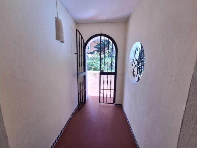 2 chambre Appartement à vendre à Torrevieja avec garage - 495 000 € (Ref: 10155205)