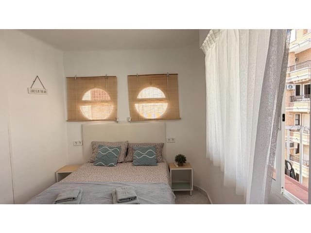 1 bedroom Apartment for sale in Playa de los Locos, Torrevieja with garage - € 149,900 (Ref: 10155206)