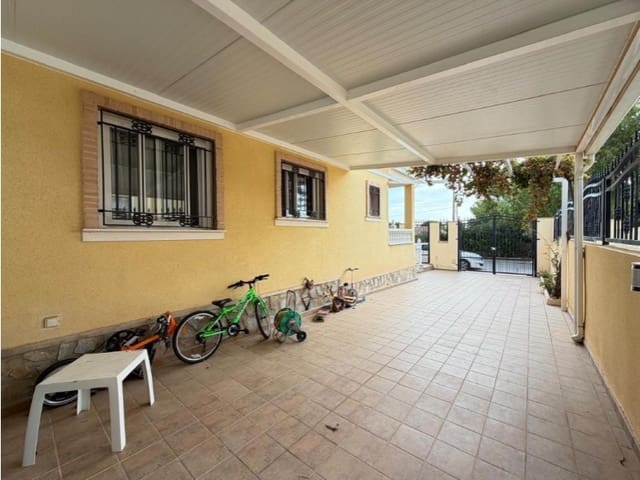 4 makuuhuone Huvila myytävänä paikassa Orihuela ciudad, Orihuela - 380 000 € (Ref: 10155207)