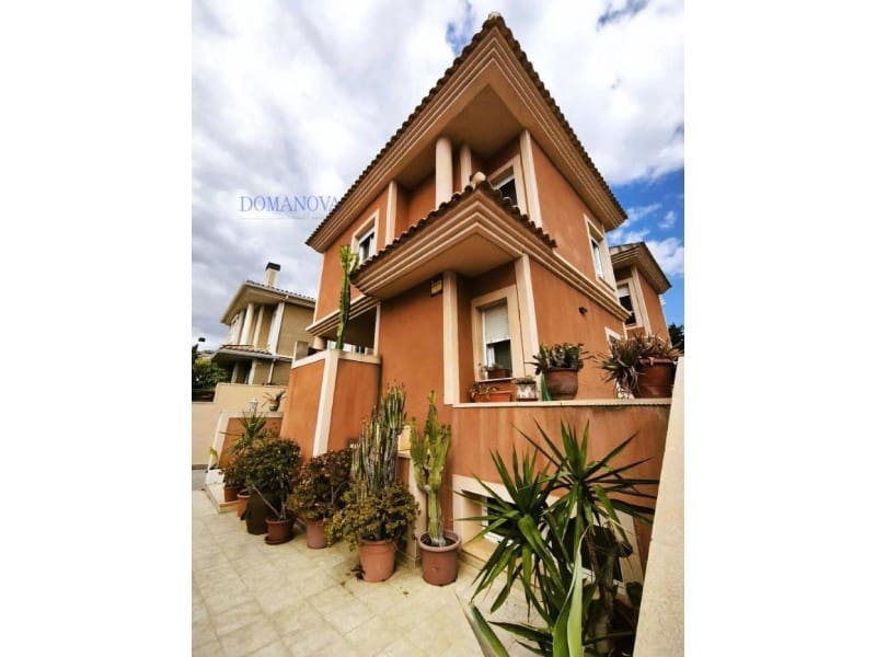 Chalet de 4 habitaciones en Alicante / Alacant ciudad en venta con piscina garaje - 950.000 € (Ref: 10159517)