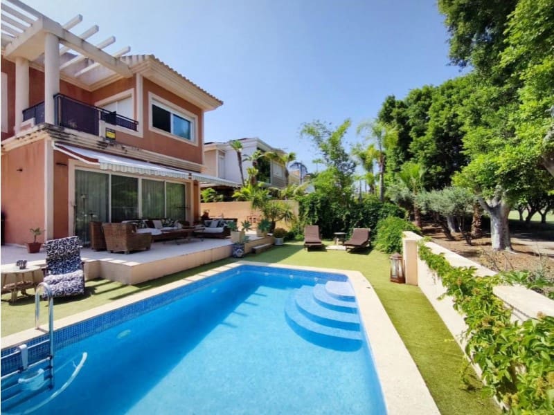 Chalet de 4 habitaciones en Alicante / Alacant ciudad en venta con piscina garaje - 950.000 € (Ref: 10159517)