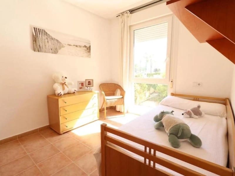 Pareado de 3 habitaciones en Orihuela en venta con piscina garaje - 390.000 € (Ref: 10159520)