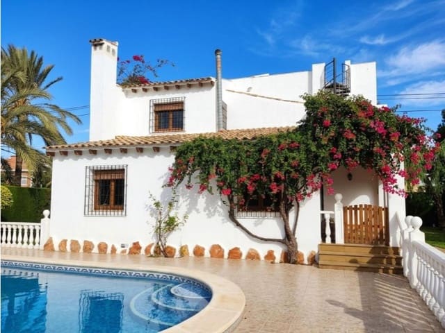 Villa te koop in Orihuela ciudad, Orihuela - € 749.000 (Ref: 10159521)