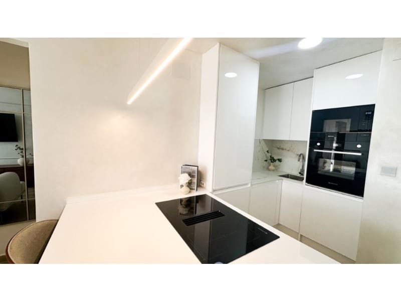 2 quarto Apartamento para venda em Torrevieja com piscina - 159 995 € (Ref: 10159539)