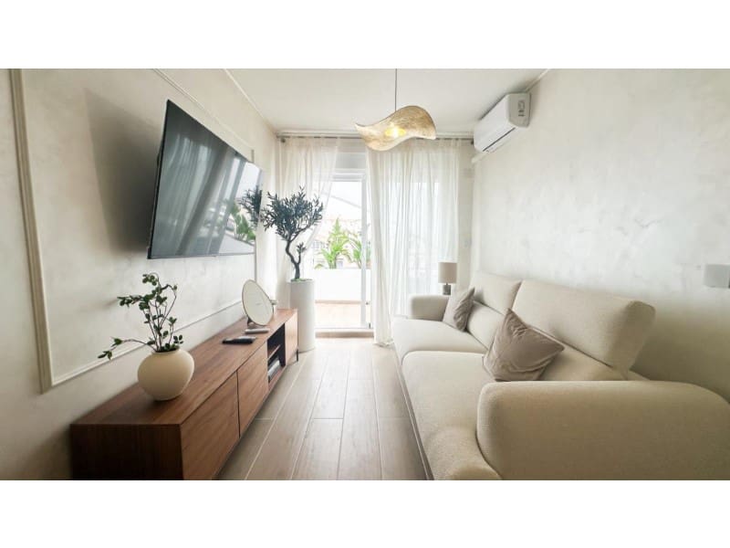 2 quarto Apartamento para venda em Torrevieja com piscina - 159 995 € (Ref: 10159539)