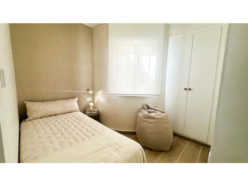 2 quarto Apartamento para venda em Torrevieja com piscina - 159 995 € (Ref: 10159539)