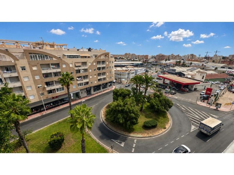 2 quarto Apartamento para venda em Torrevieja com piscina - 159 995 € (Ref: 10159539)