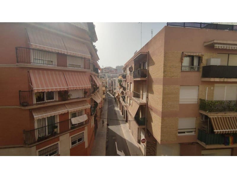 2 slaapkamer Appartement te koop in Alicante stad - € 235.000 (Ref: 10162237)