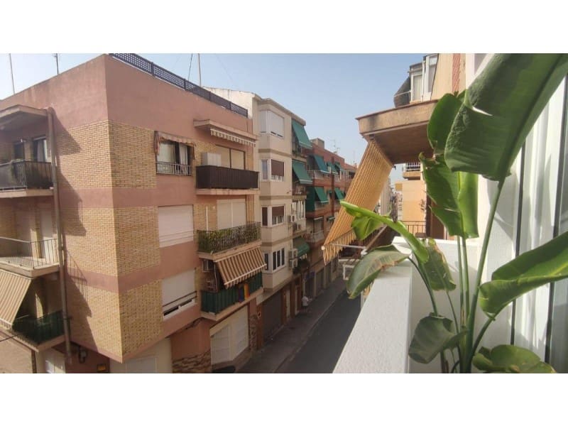 2 slaapkamer Appartement te koop in Alicante stad - € 235.000 (Ref: 10162237)
