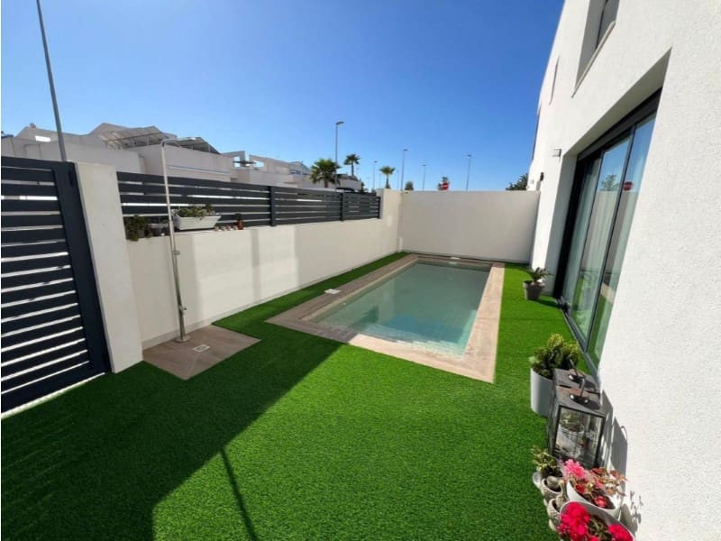2 bedroom Semi-detached Villa for sale in Benijofar with pool garage - € 320,000 (Ref: 10162238)