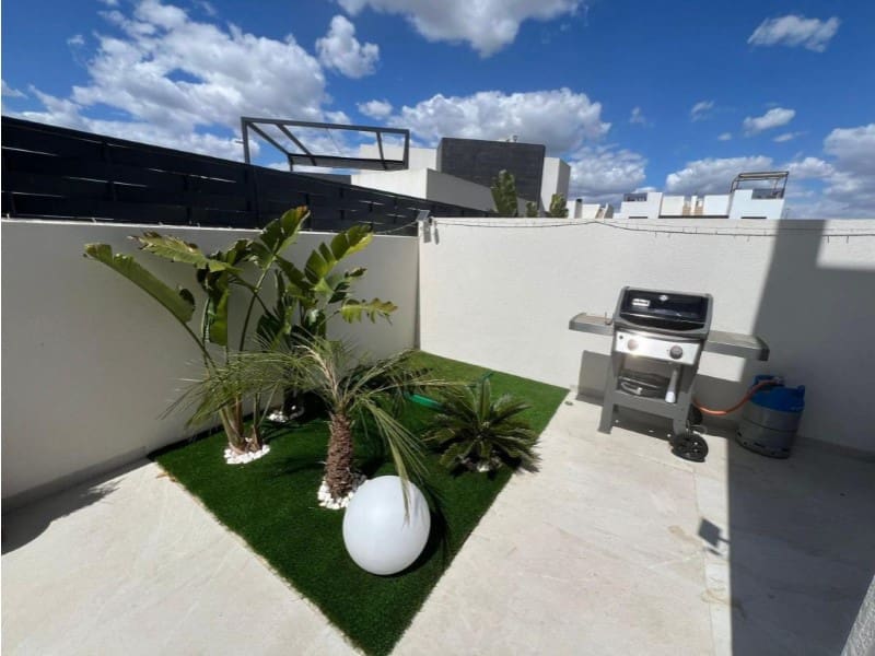 2 bedroom Semi-detached Villa for sale in Benijofar with pool garage - € 320,000 (Ref: 10162238)