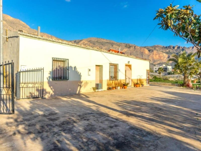 4 bedroom Finca/Country House for sale in Orihuela - € 250,000 (Ref: 10162239)