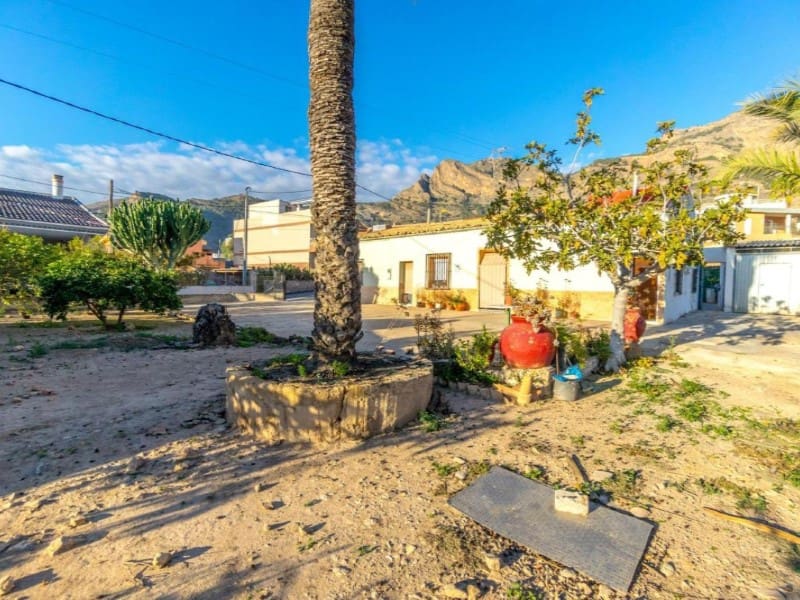 4 bedroom Finca/Country House for sale in Orihuela - € 250,000 (Ref: 10162239)