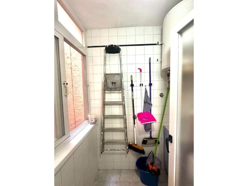 Apartamento de 3 habitaciones en Torrevieja en venta con garaje - 375.000 € (Ref: 10162241)