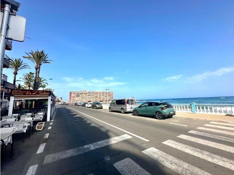 Apartamento de 3 habitaciones en Torrevieja en venta con garaje - 375.000 € (Ref: 10162241)