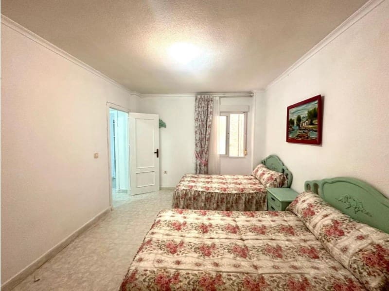 Apartamento de 3 habitaciones en Torrevieja en venta con garaje - 375.000 € (Ref: 10162241)