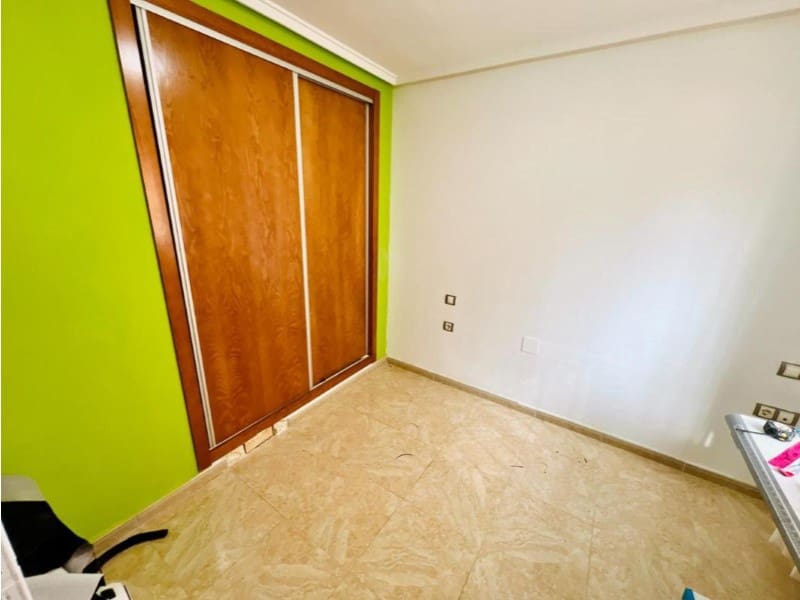 3 soveværelse Semi-Rækkehus til salg i Torrevieja med swimmingpool garage - € 249.900 (Ref: 10164889)