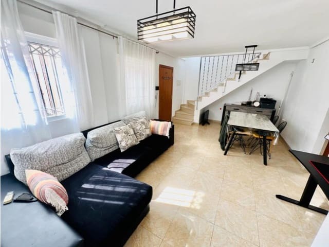 3 soveværelse Semi-Rækkehus til salg i Parque Acuático - Sector 25, Torrevieja med swimmingpool garage - € 249.900 (Ref: 10164889)