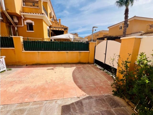 3 soveværelse Semi-Rækkehus til salg i Parque Acuático - Sector 25, Torrevieja med swimmingpool garage - € 249.900 (Ref: 10164889)