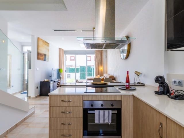 3 makuuhuone Huvila myytävänä paikassa Ciudad Quesada, Rojales mukana uima-altaan - 389 000 € (Ref: 10171457)